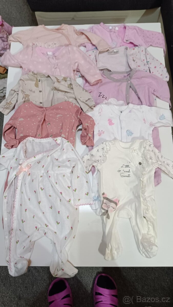 Balík oblečení pro holcicku - 10