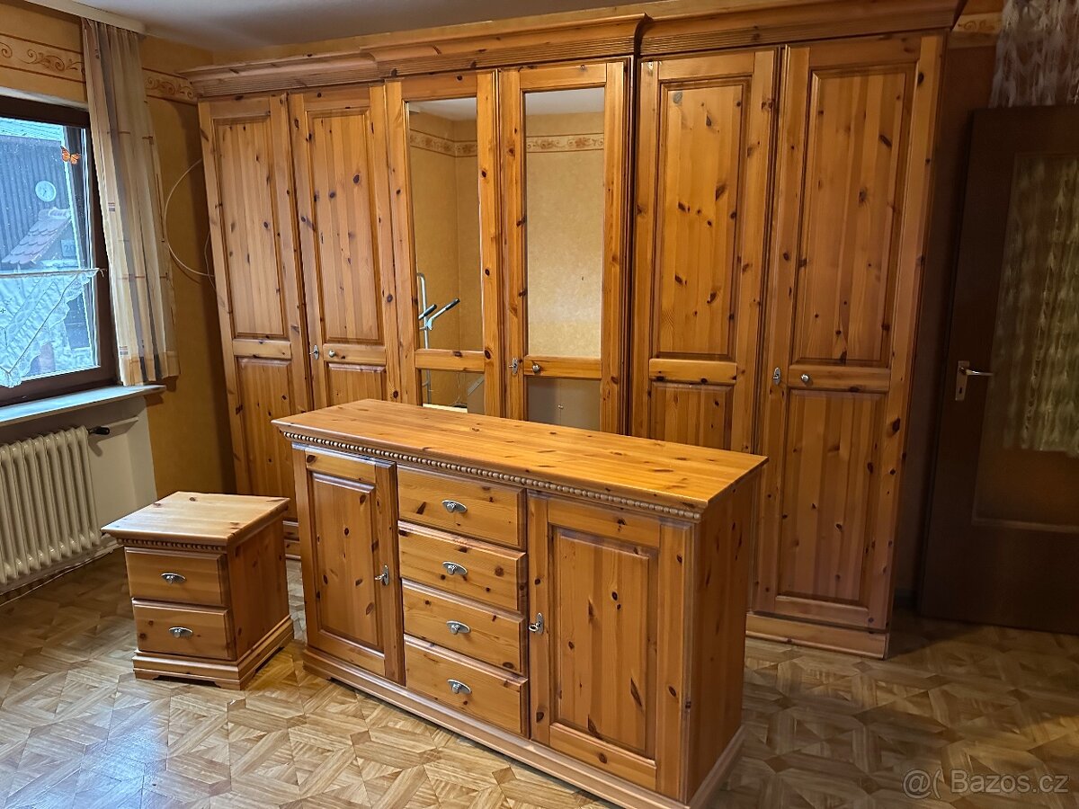 Celomasivní značková ložnice Musterring, borovice - 10