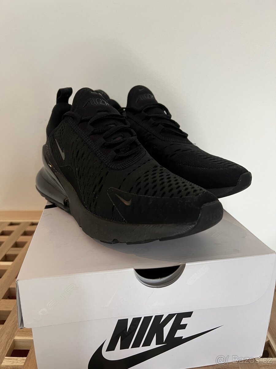 Prodám tenisky NIKE černé - 10