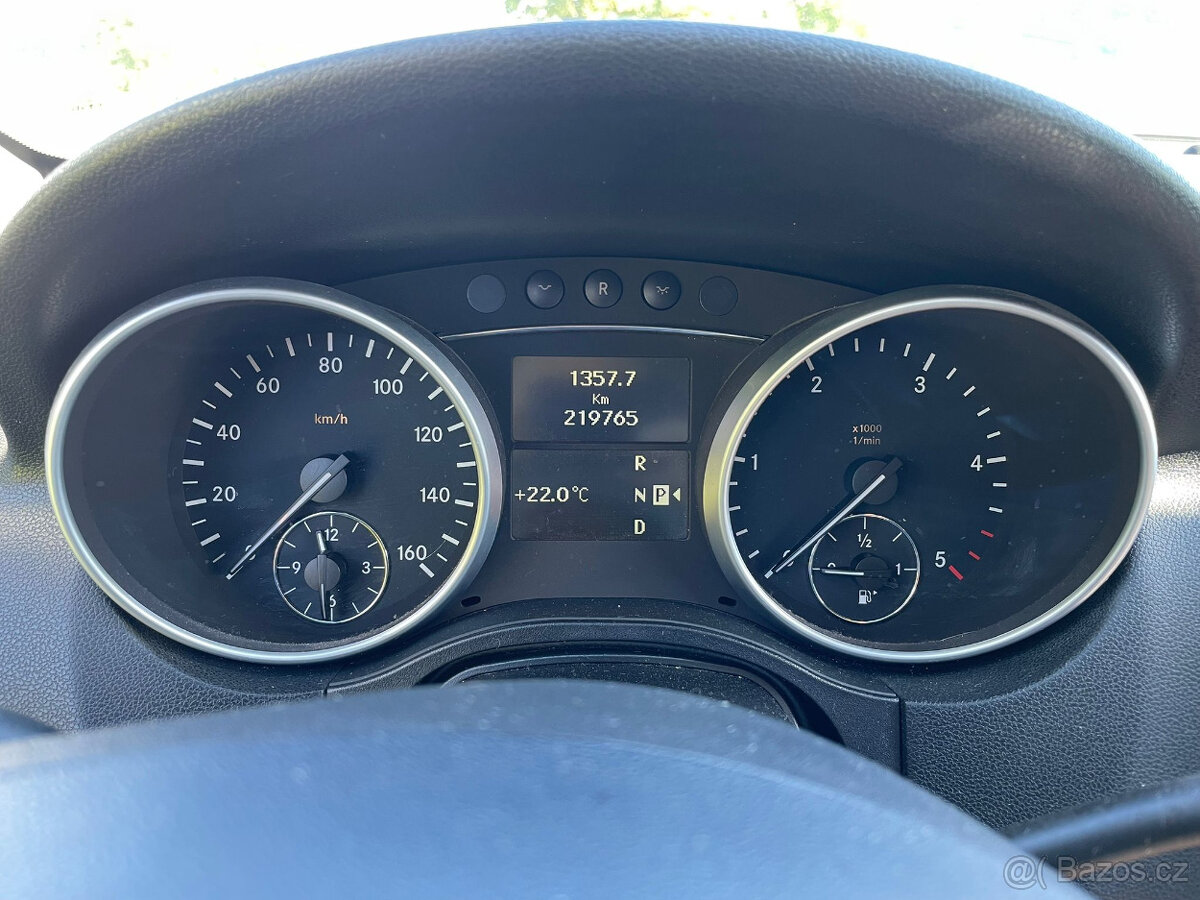 Mercedes-Benz ML 350CDi - 10