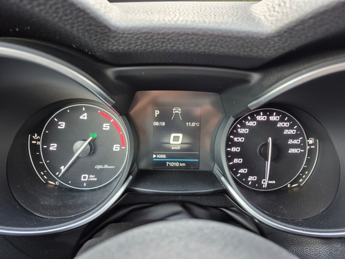 Alfa Romeo Stelvio 2.2 JTDM 140kW - 10