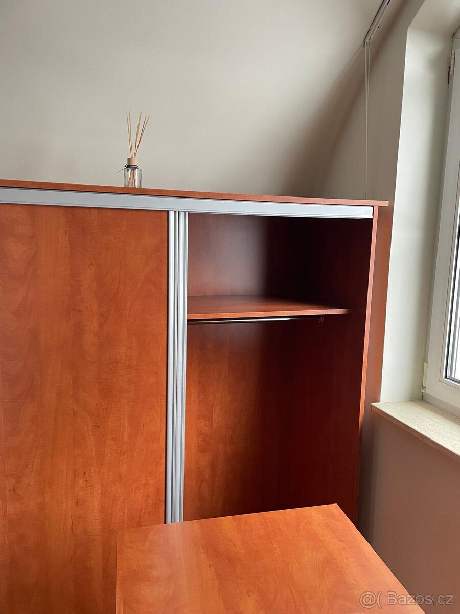 Skříně vestavěné 6 ks - 10