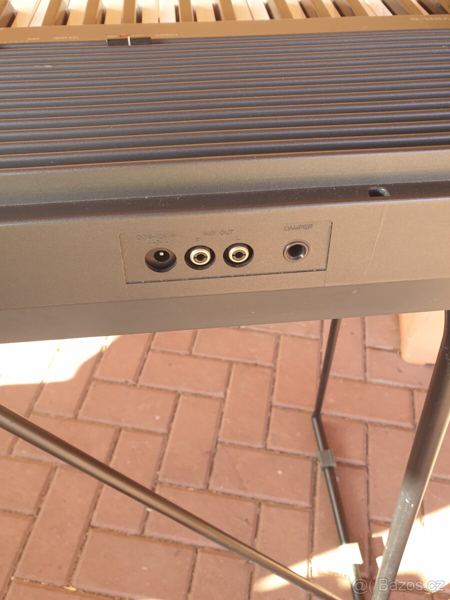 Klavír piano Yamaha YPR-8 - 10