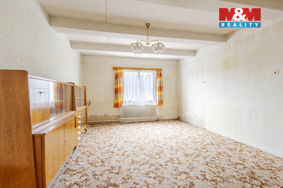 Prodej rodinného domu v Zahrádkách - Karasy - 10