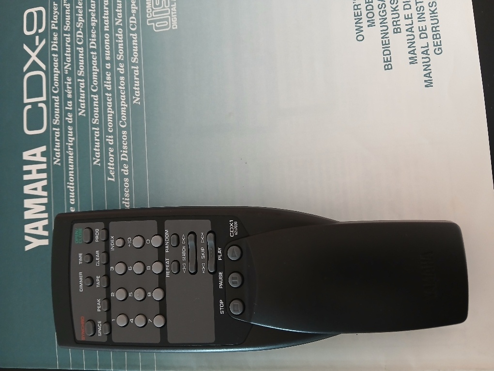 YAMAHA CDX-9 - 10