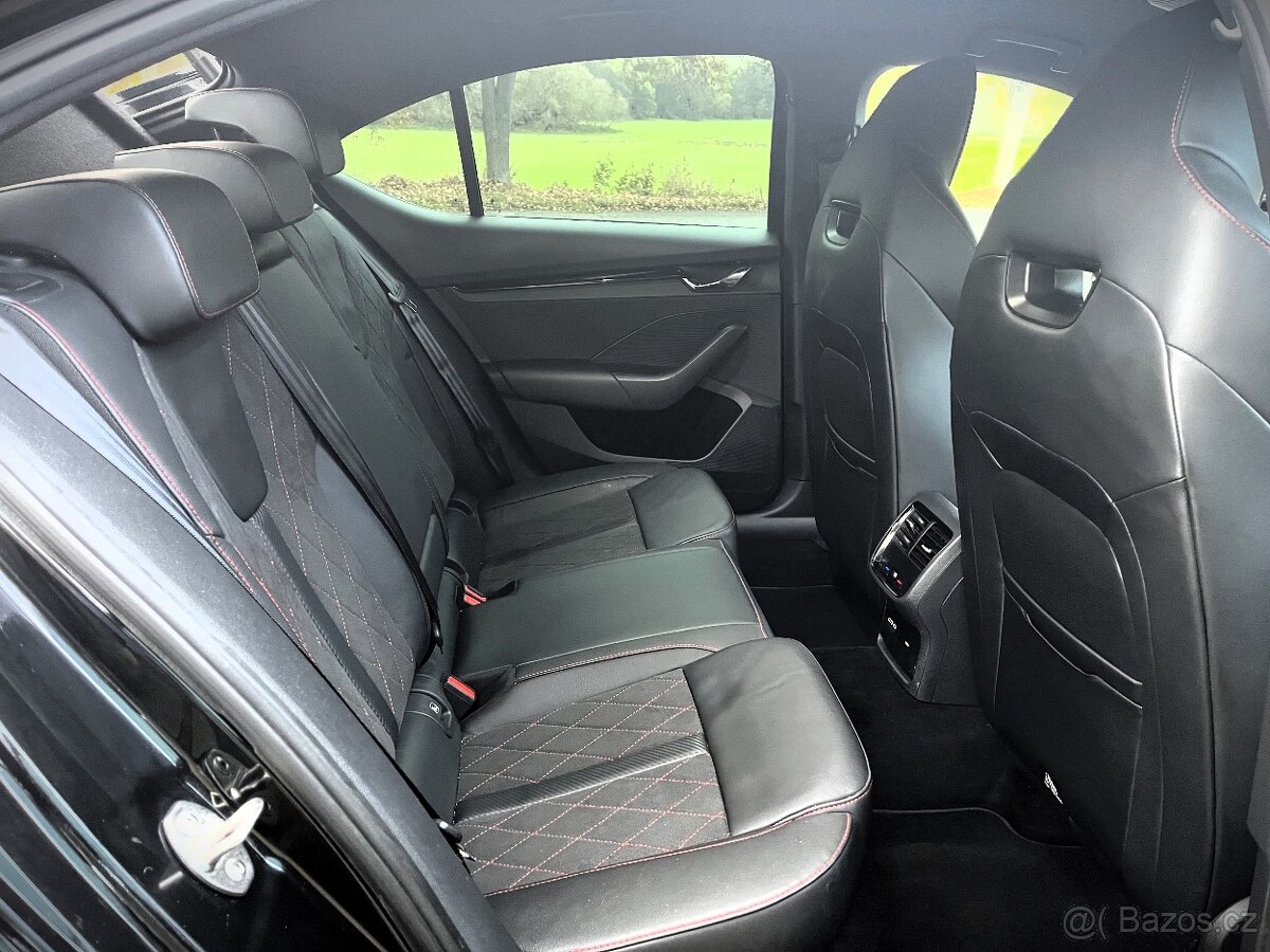 ŠKODA OCTAVIA IV RS (v záruce) - 10