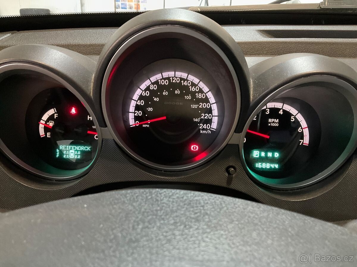 Dodge Nitro 3,7 SXT - 10