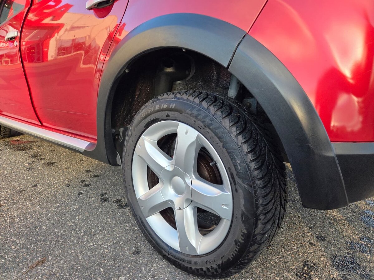 Dacia Sandero Stepway 1,5 dCi 65 kw - 10