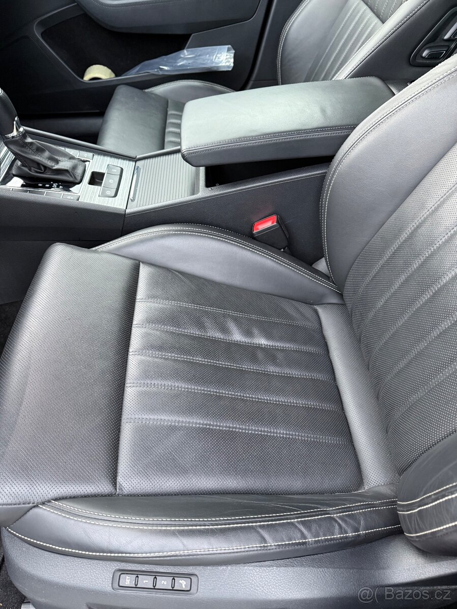 Škoda Superb. 110 kw. Webasto. Premium - 10