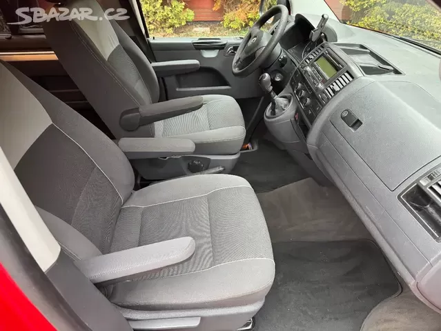 VW Multivan T5 2.0TDI 103kW,tažné,webasto,serviska - 10