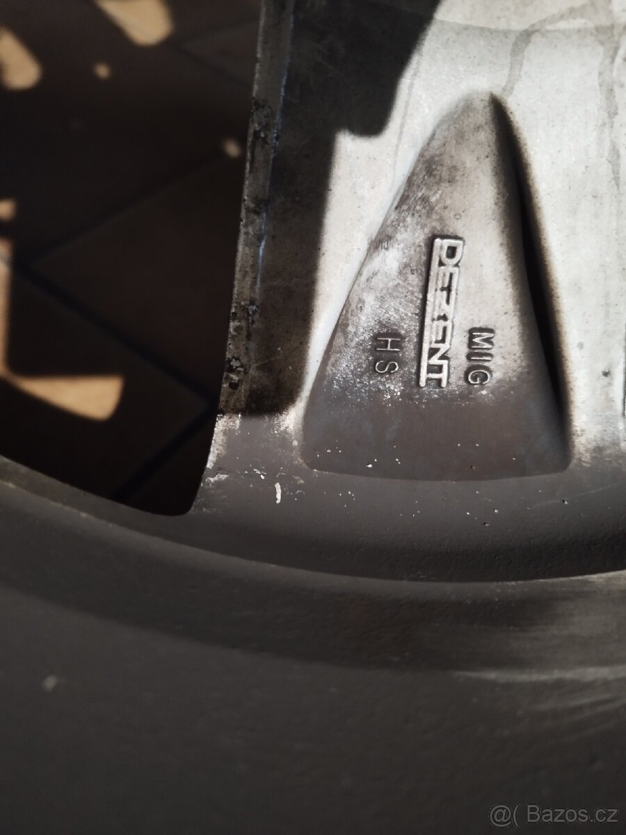 ALU KOLA DEZENT - 10