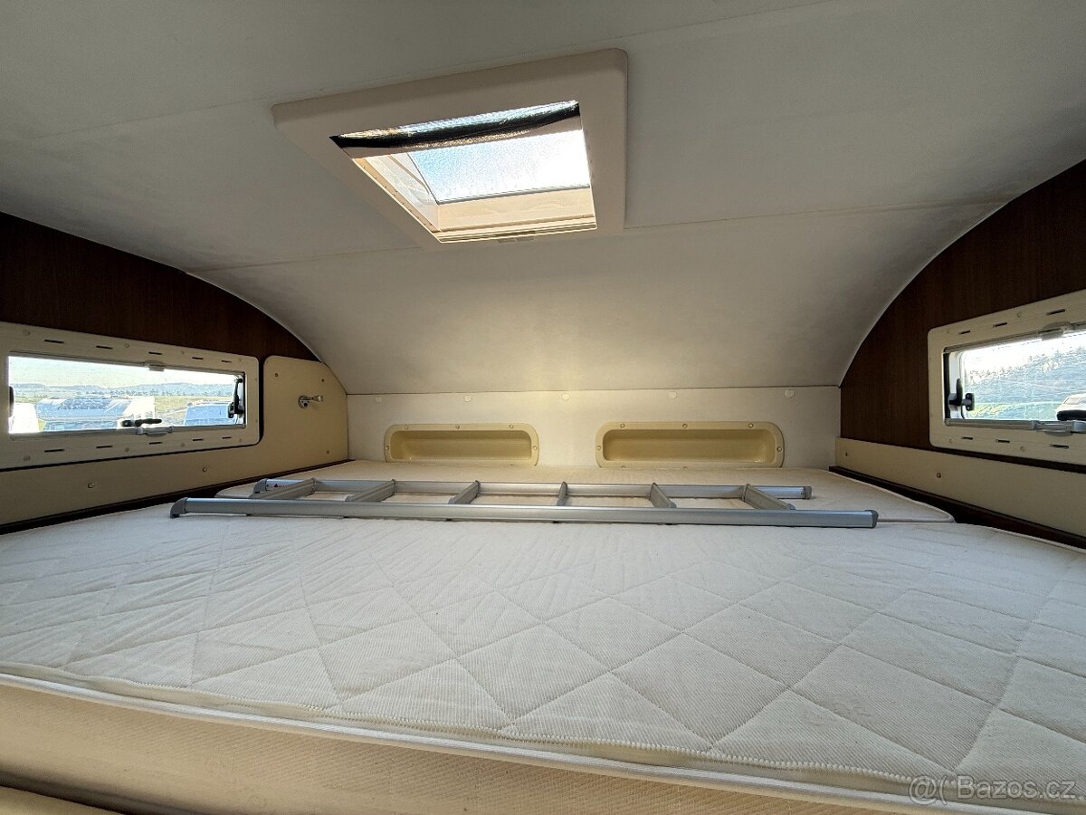 Obytné auto - Roller Team Granduca, 2012, 3.0 jtd, solár - 10