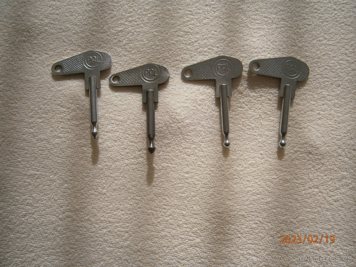 moto věci - nález v garáži - 10