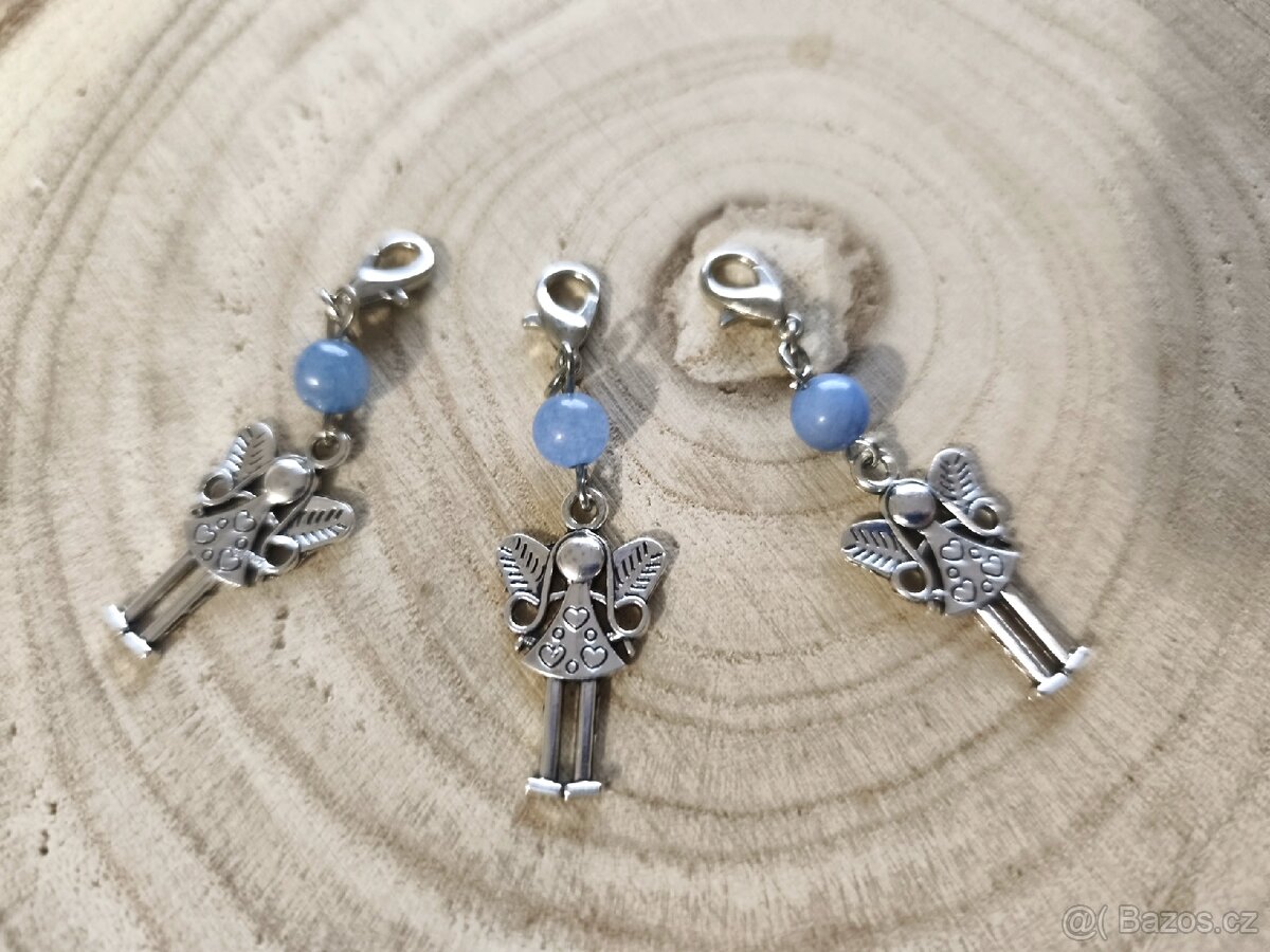 Přívěsek - Andělka s modrým křemenem - 10