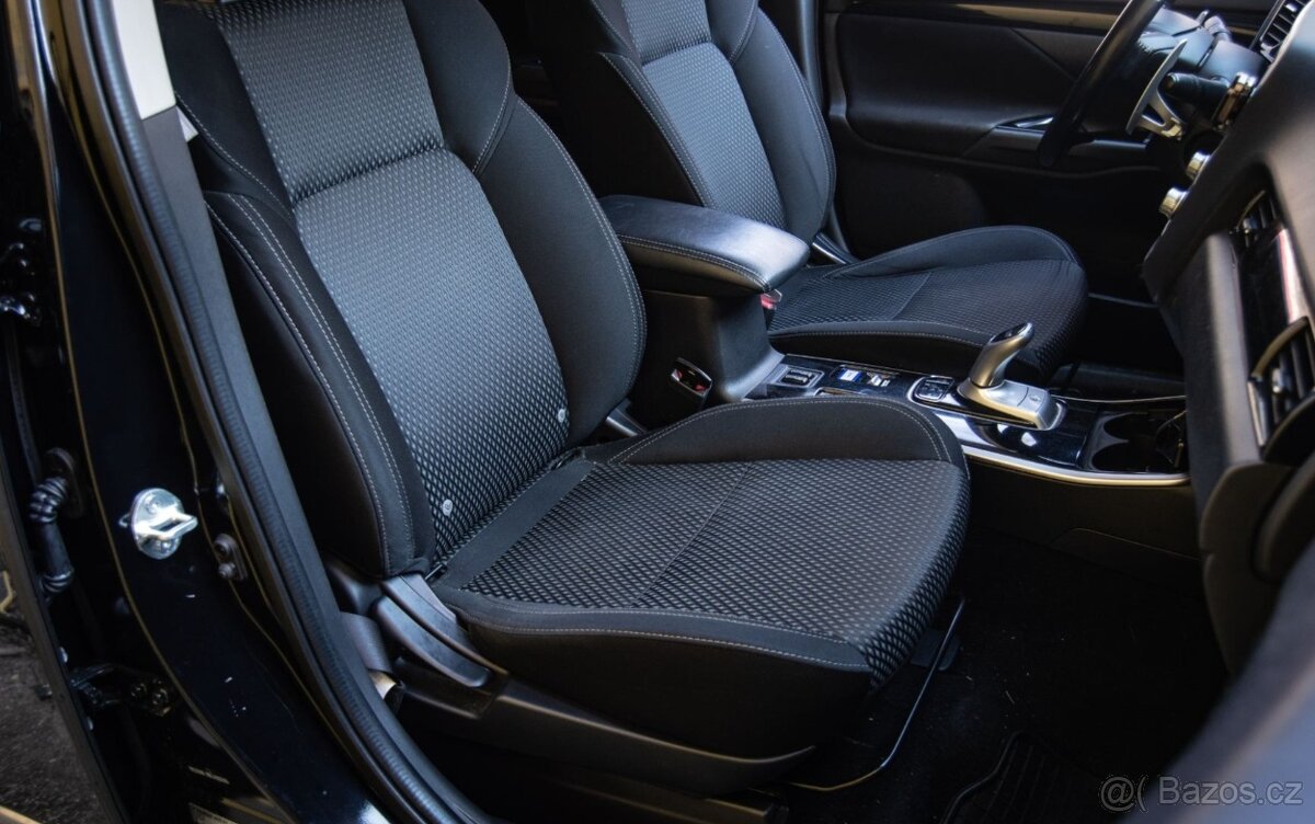 Mitsubishi Outlander PHEV 2.4 AWD - 10