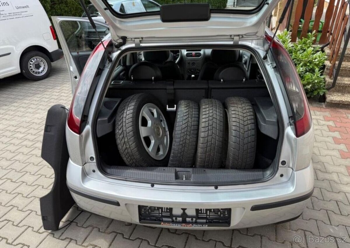 Opel Corsa 1,2 i klima , 2 sady kol benzín - 10