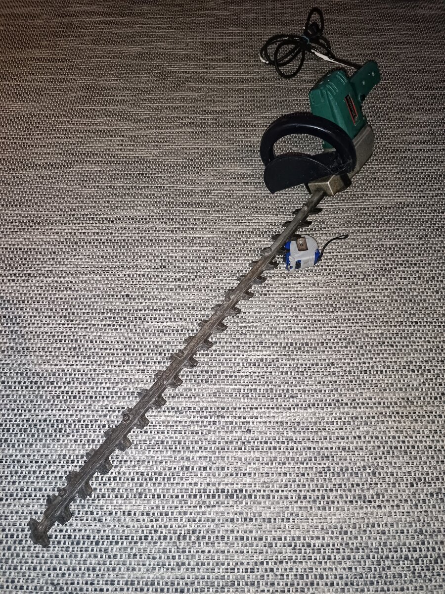 Elektrický plotostřih Metabo - 10