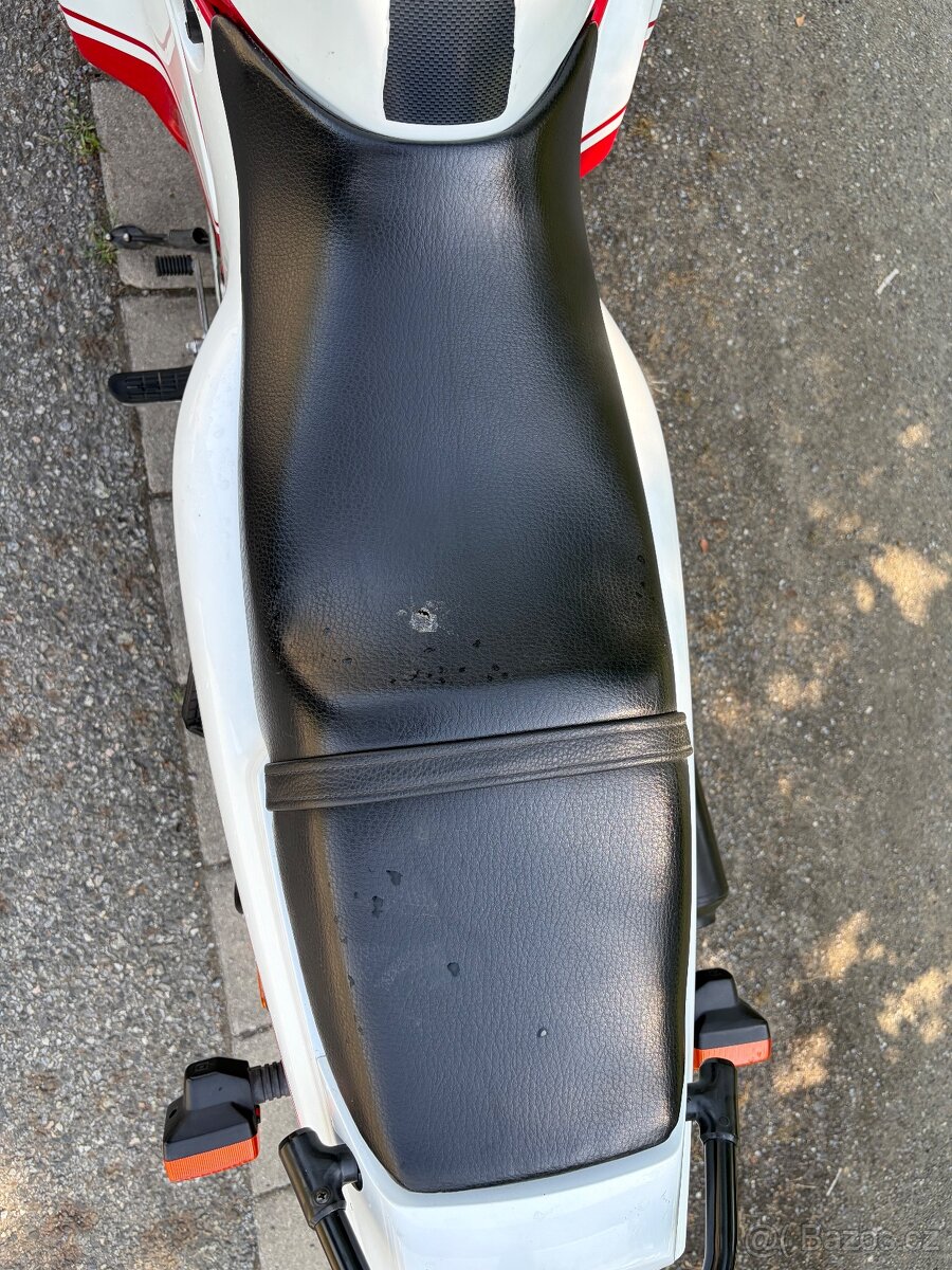 Honda CBR 500 F - 10