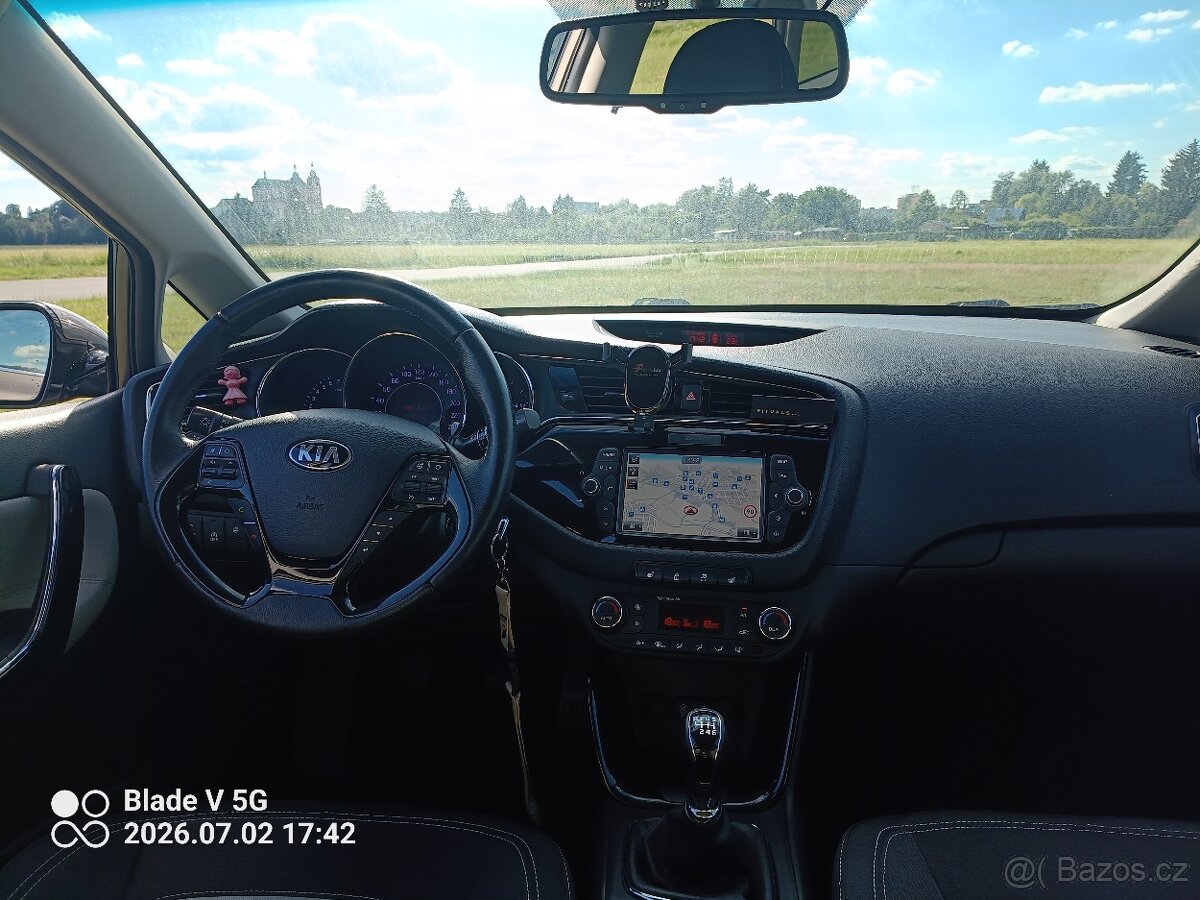 Kia ceed - 10