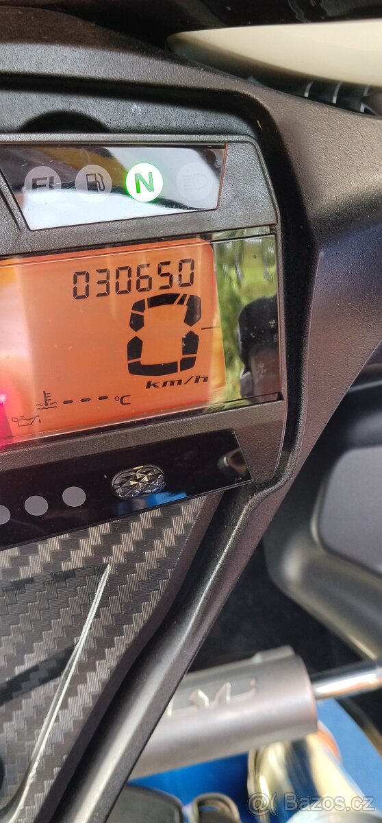 Suzuki GSX-R 600 - 10