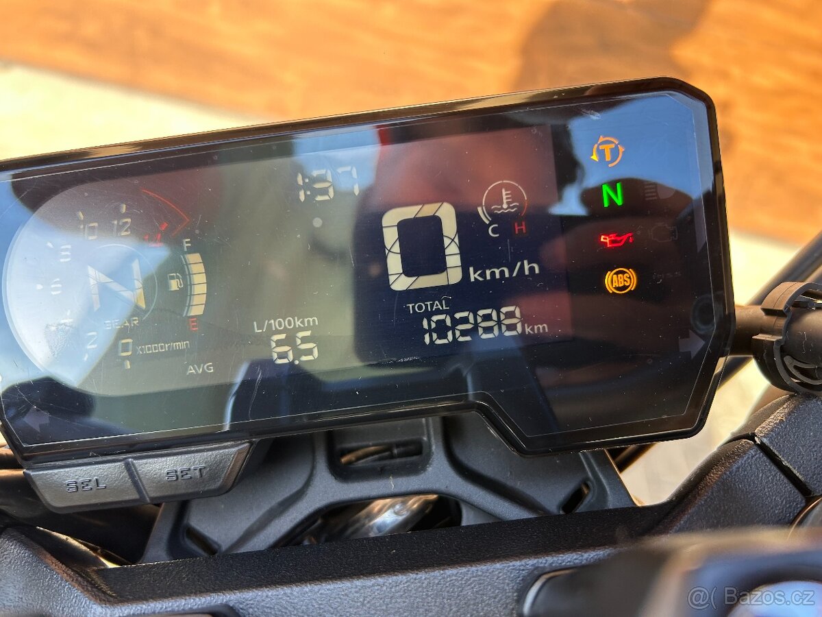 Honda CB 650R 2022 - 10