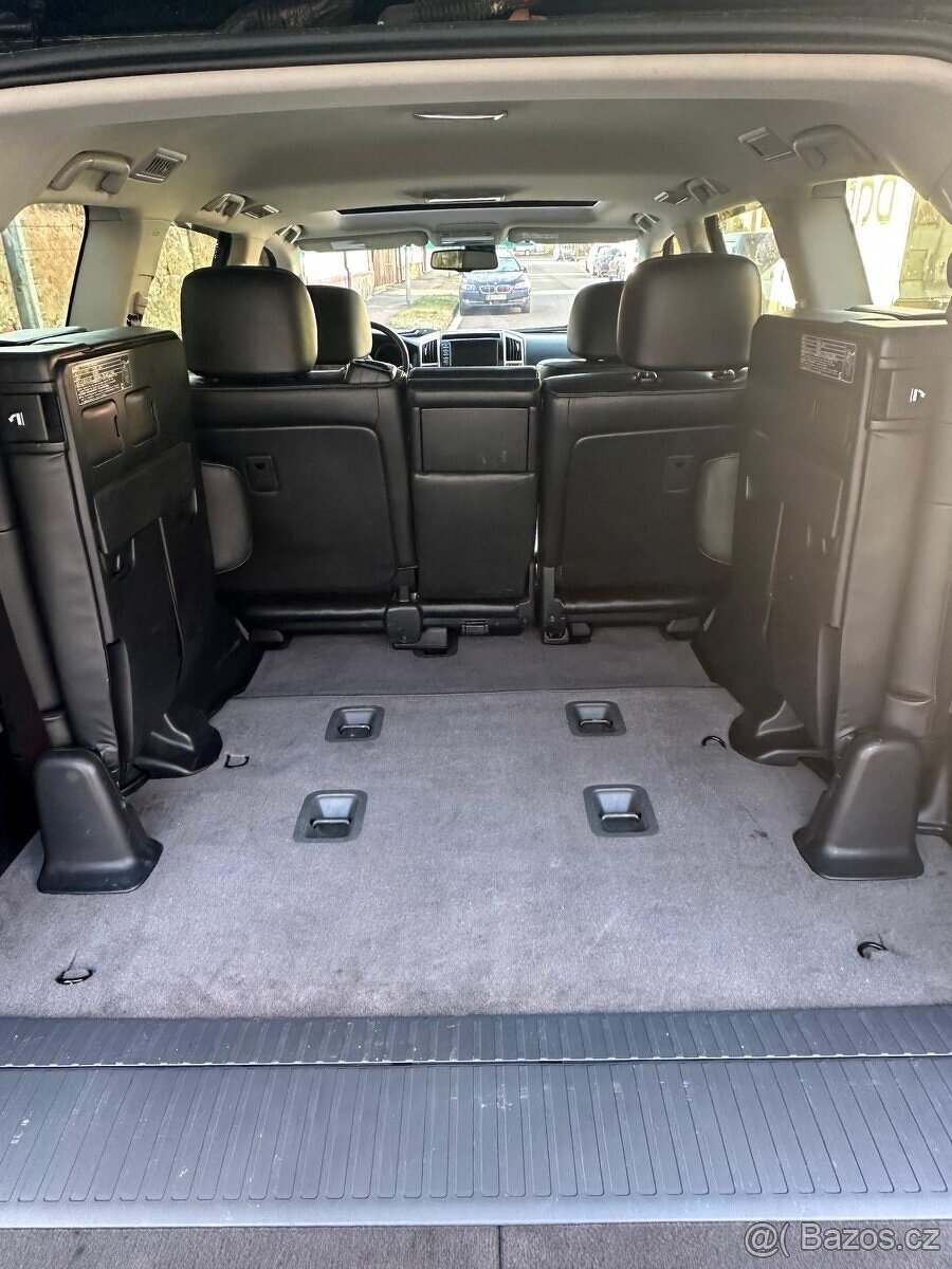 TOYOTA LAND CRUISER 4x4 VDJ200L - 10