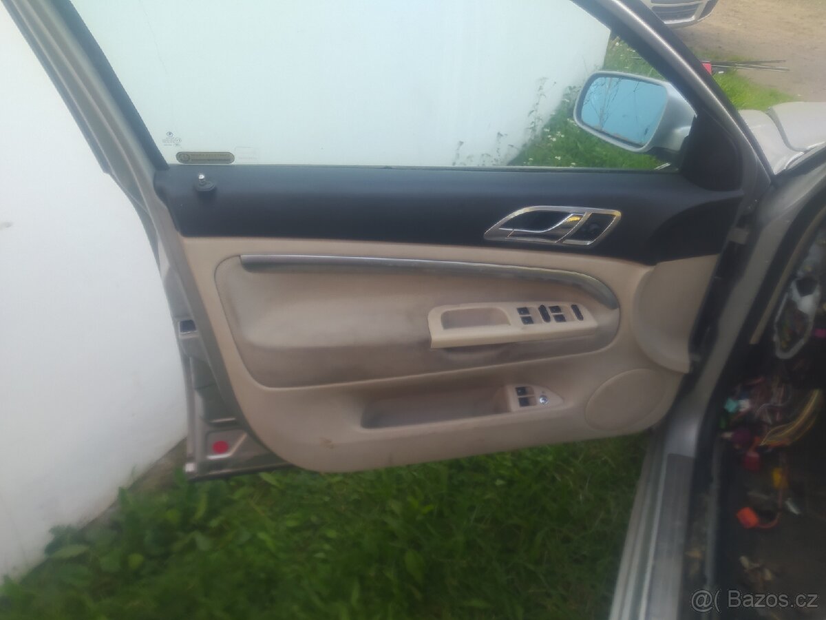 Superb 2.5 TDI 110kW automat na ND - 10