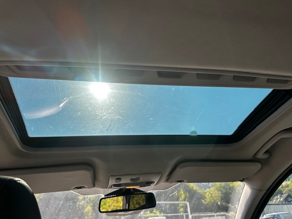 Ford Mondeo 2.0TDCi, r.2013, 1.maj., serviska, STK, titanium - 10