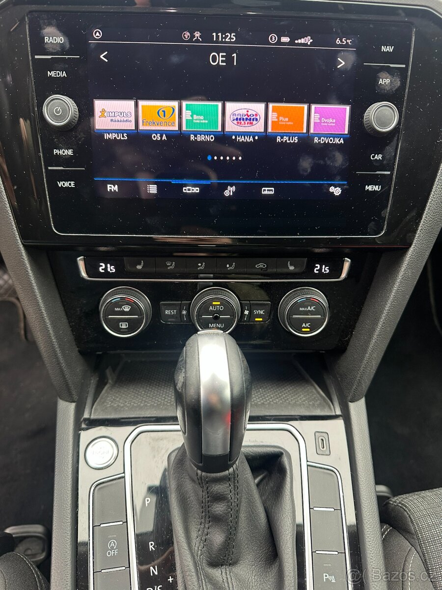 Passat 2.0 TDi 110 kW, DSG, LED, nový servis i rozvody - 10