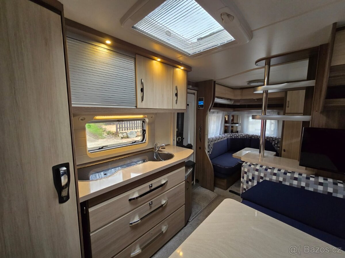 Karavan dvojnápravový 650 - 10