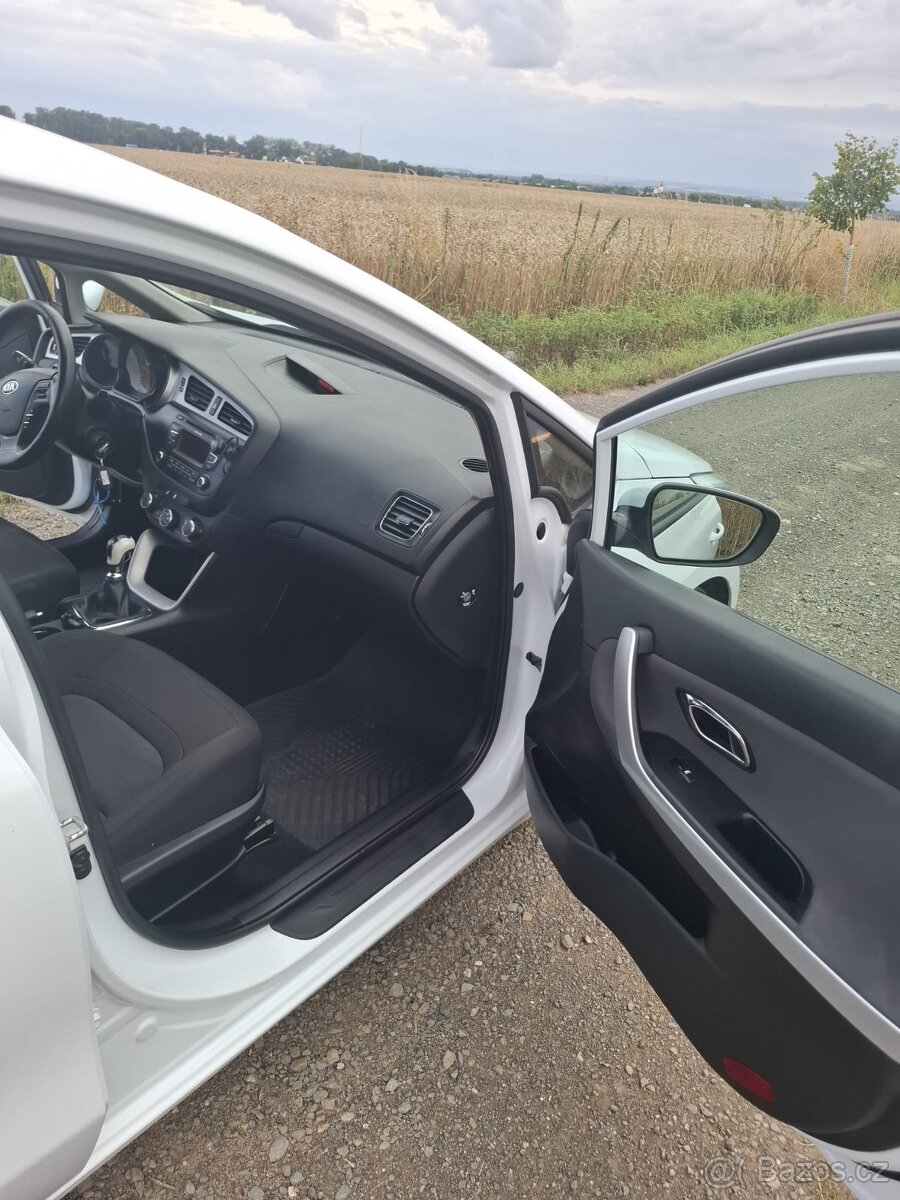 Prodám KIA CEE´D možný odpočet DPH - 10