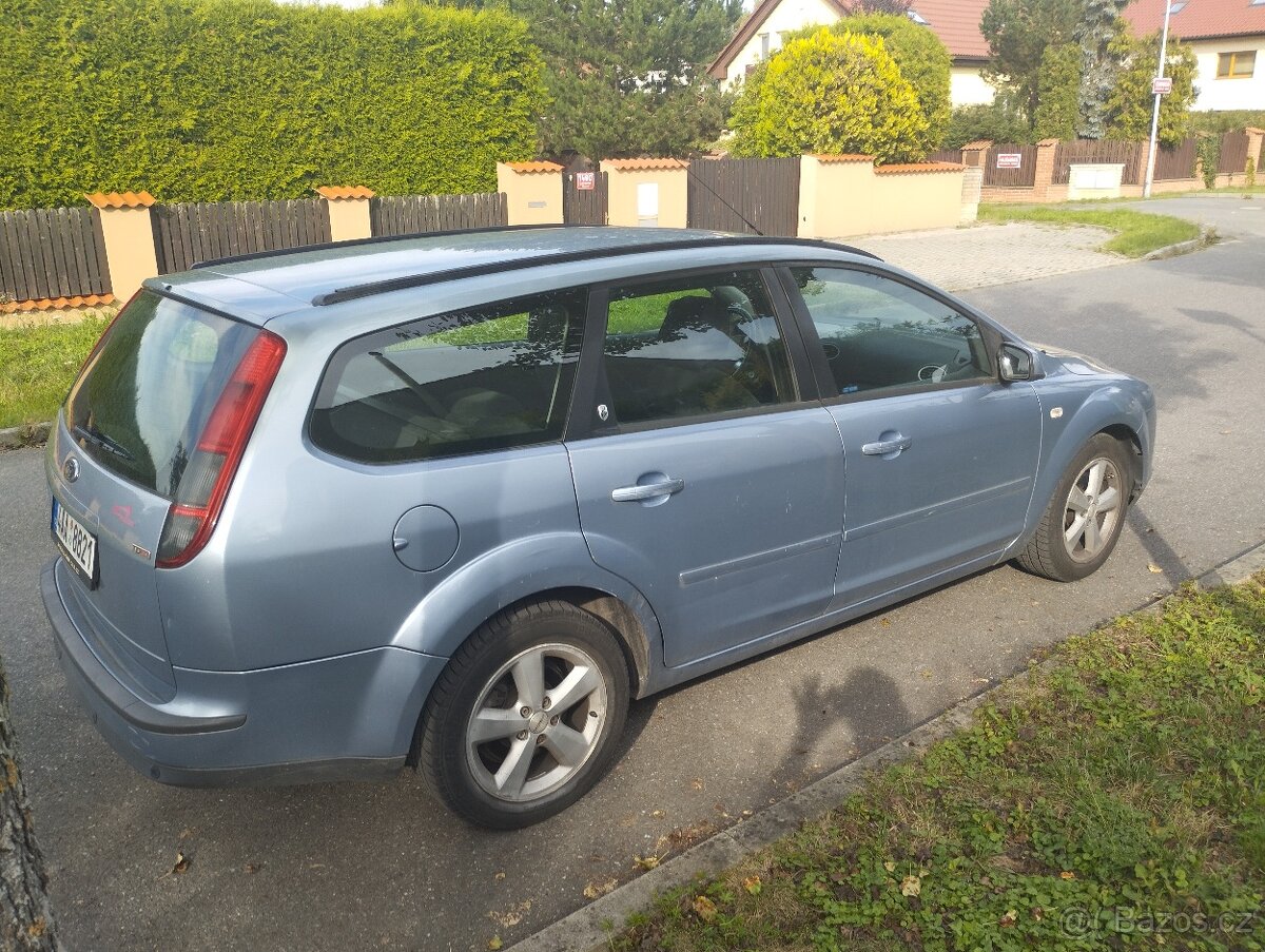 Ford Focus 2-0 TDCI Ghia combi - 10