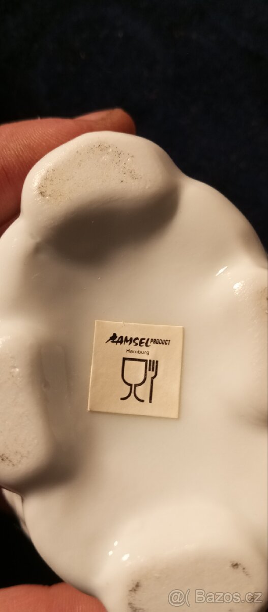 Spousta porcelánových miniatur - 10