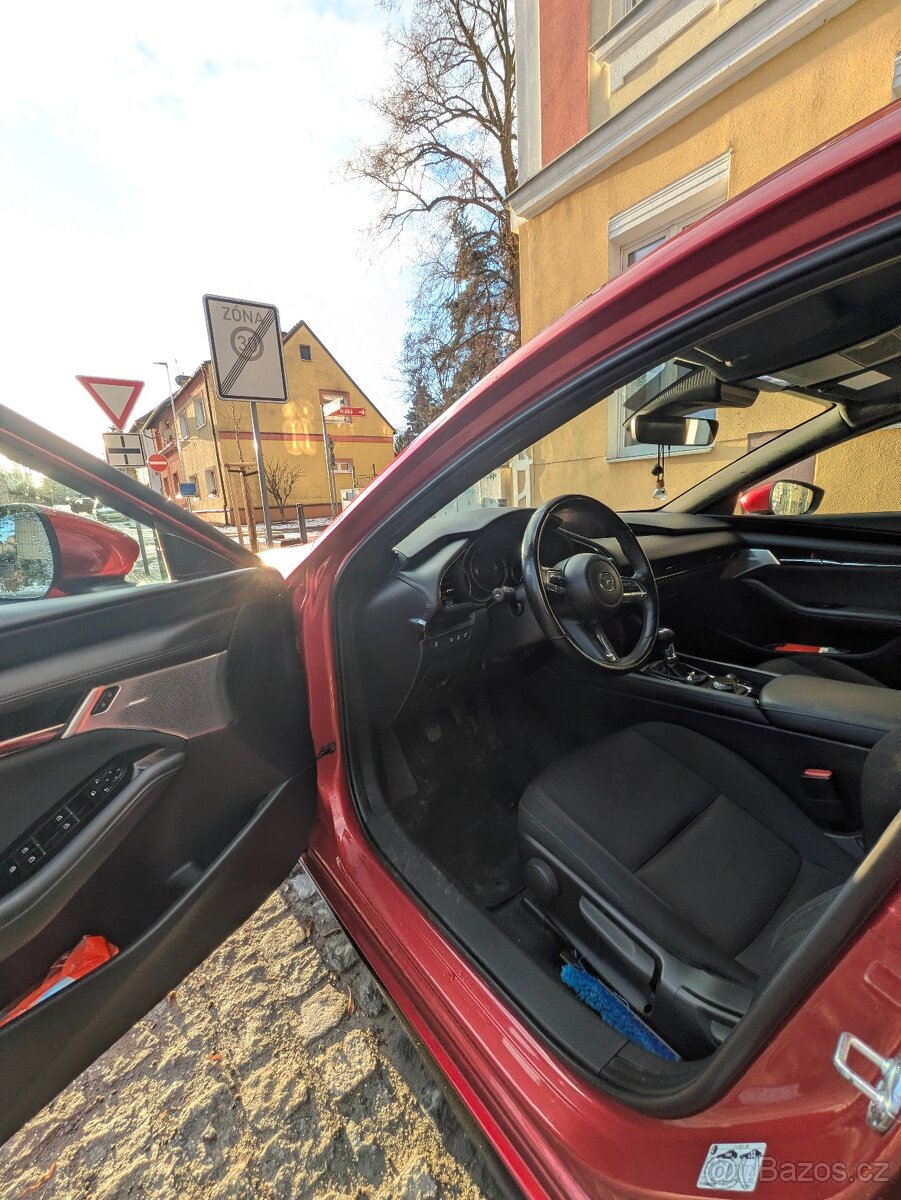 Mazda 3, 2.0skyactivG - 10