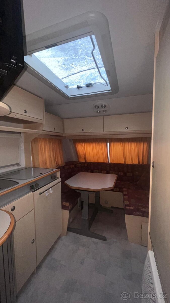 obytný karavan KIP star-line, Automat mover, nová STK - 10