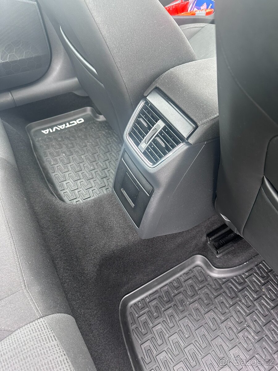 Škoda Octavia 3 1.6 TDI 77KW 2013 - 10