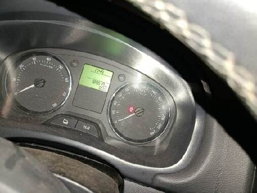 Škoda Fabia II 1.2 benzín 51 kW, 2013 – HAVÁRIE – NA DÍLY - 10