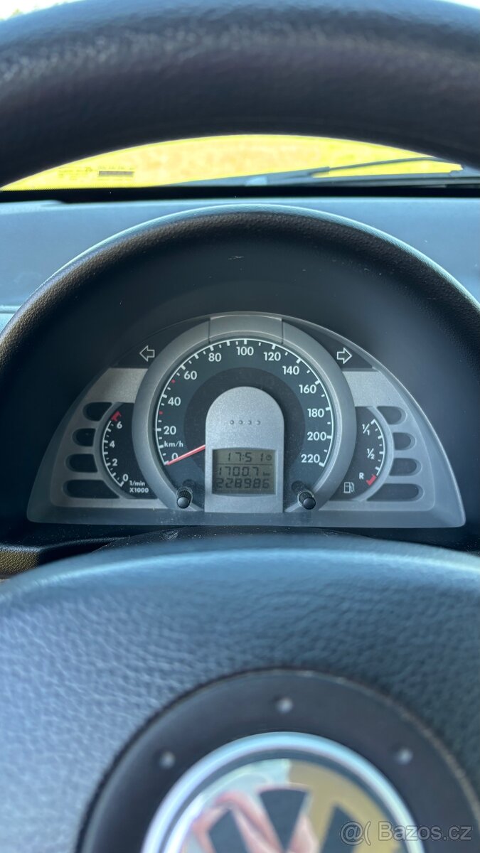 Volkswagen Fox hatchback - 10
