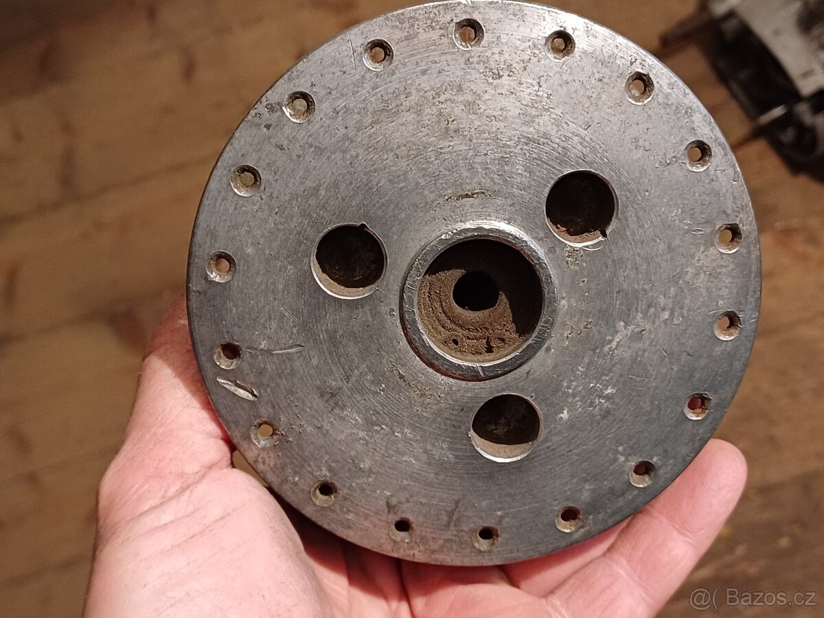 Stadion S1,S11,S22,HLINÍKOVÉ Kolo,moped - 10