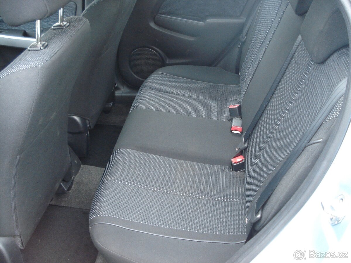 Mazda 2/1.3i/GT-E,MODEL 2011 - 10