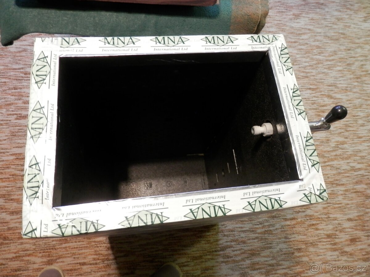 Chladící box na pivo. - 10