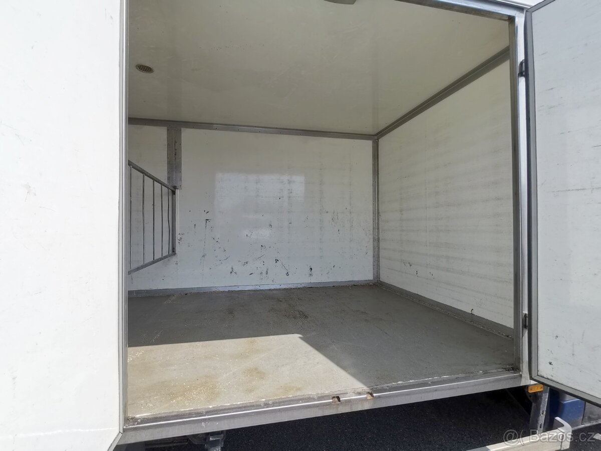 VW Crafter 2.5TDI/100kw skříň 4,9m - 10