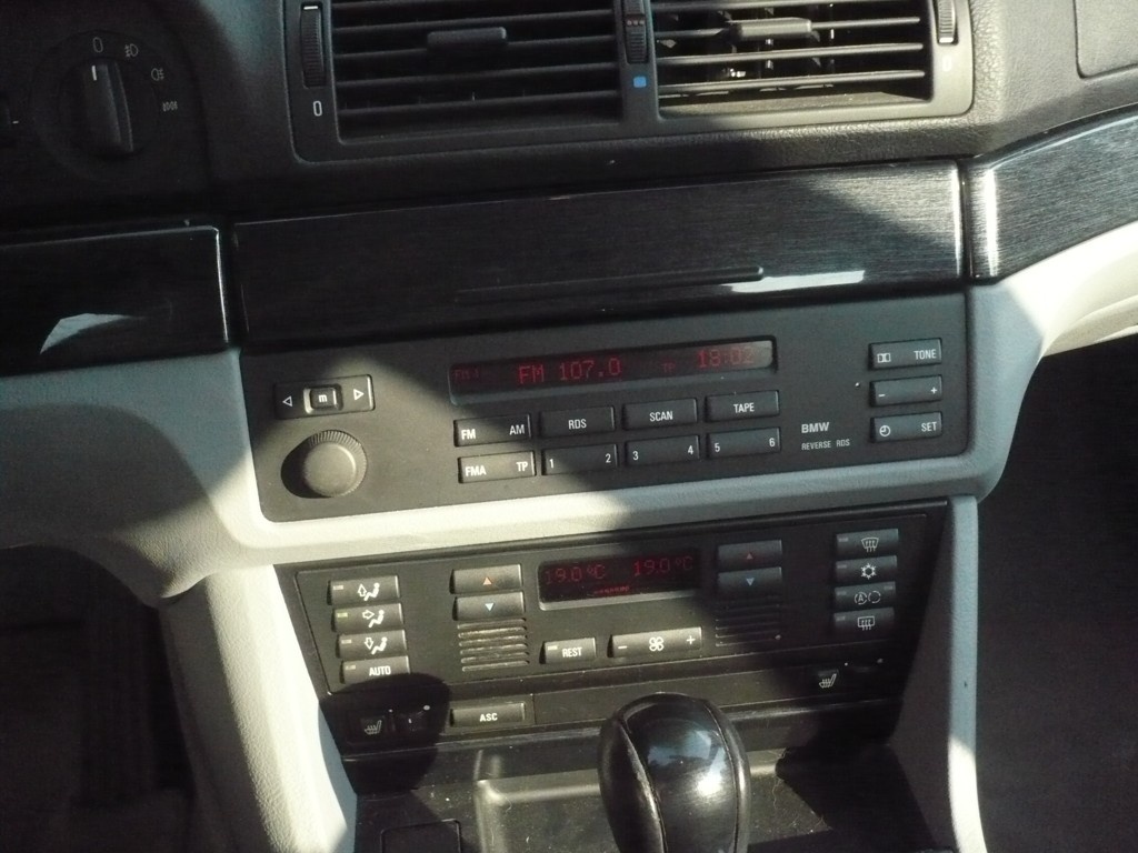 BMW 523 i 1.MAJITEL,SERVISKA - 10