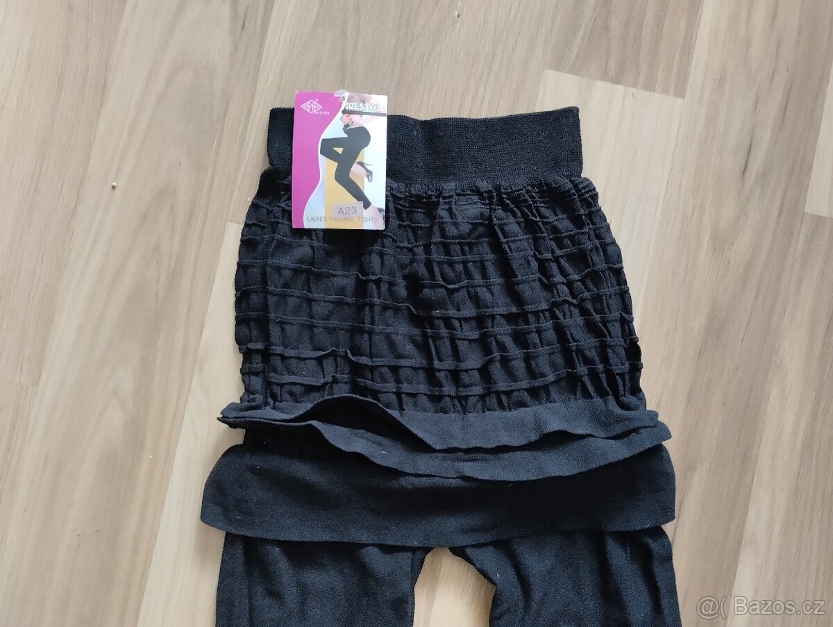 Nové elastické černé kalhoty s vyšitou sukýnkou - 10