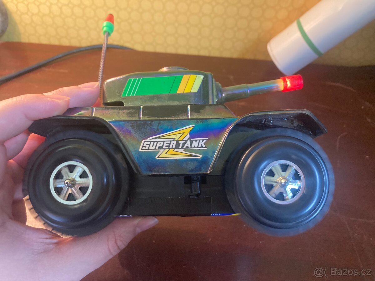 Ruzne Retro hračky - 10