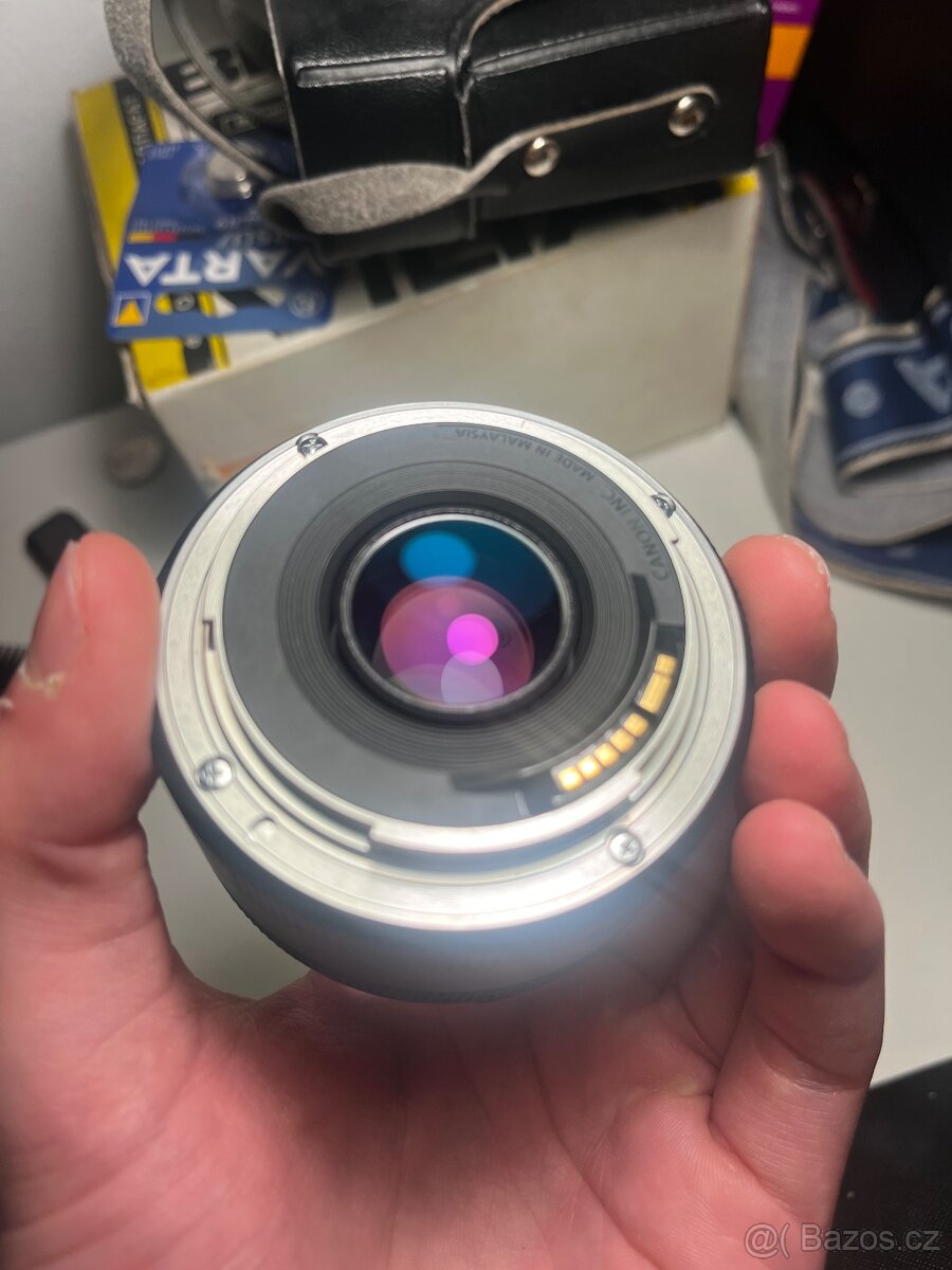 📷 Canon EOS 1300D – stříbrný + 18–55mm IS II + Canon EF 50m - 10