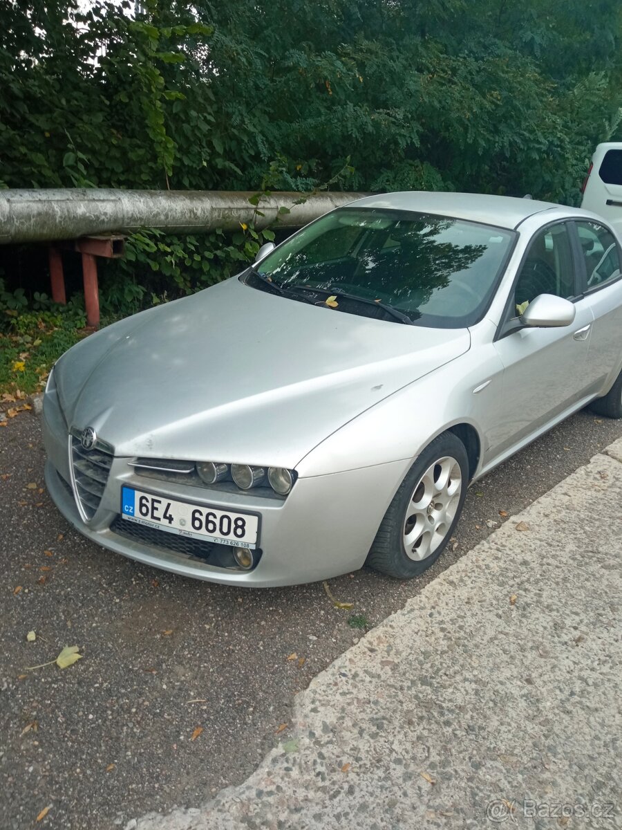 Prodám alfa Romeo 159 na náhradní dily - 10