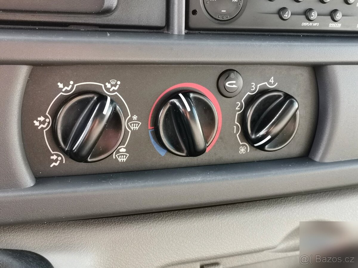 Renault MASTER 2.5DCI MRAZÍ/CHLADÍ/ 6 PALET/ 230V - 10