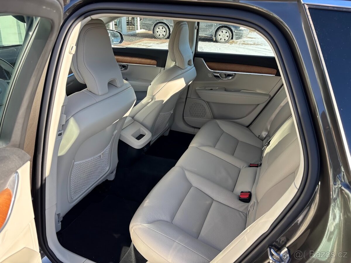 Volvo V90 2021 Momentum Pro DPH - 10