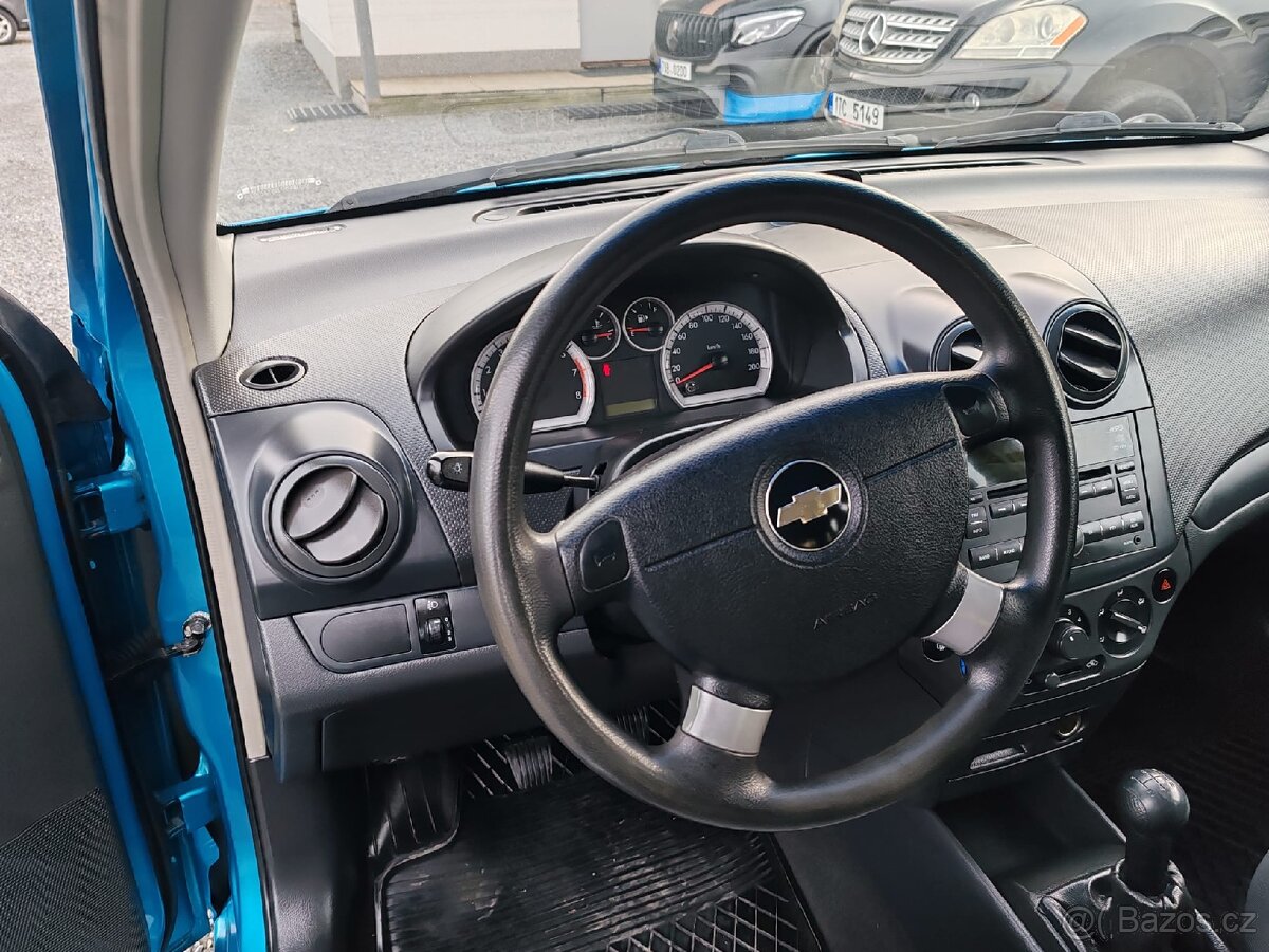 Chevrolet Aveo 1.2 - 10
